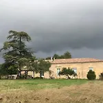 Entre Vignes Et Forêt Avec Vue Sur La Vallée Appartement