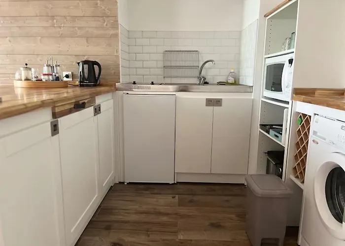 Entre Vignes Et Foret Avec Vue Sur La Vallee Apartment *